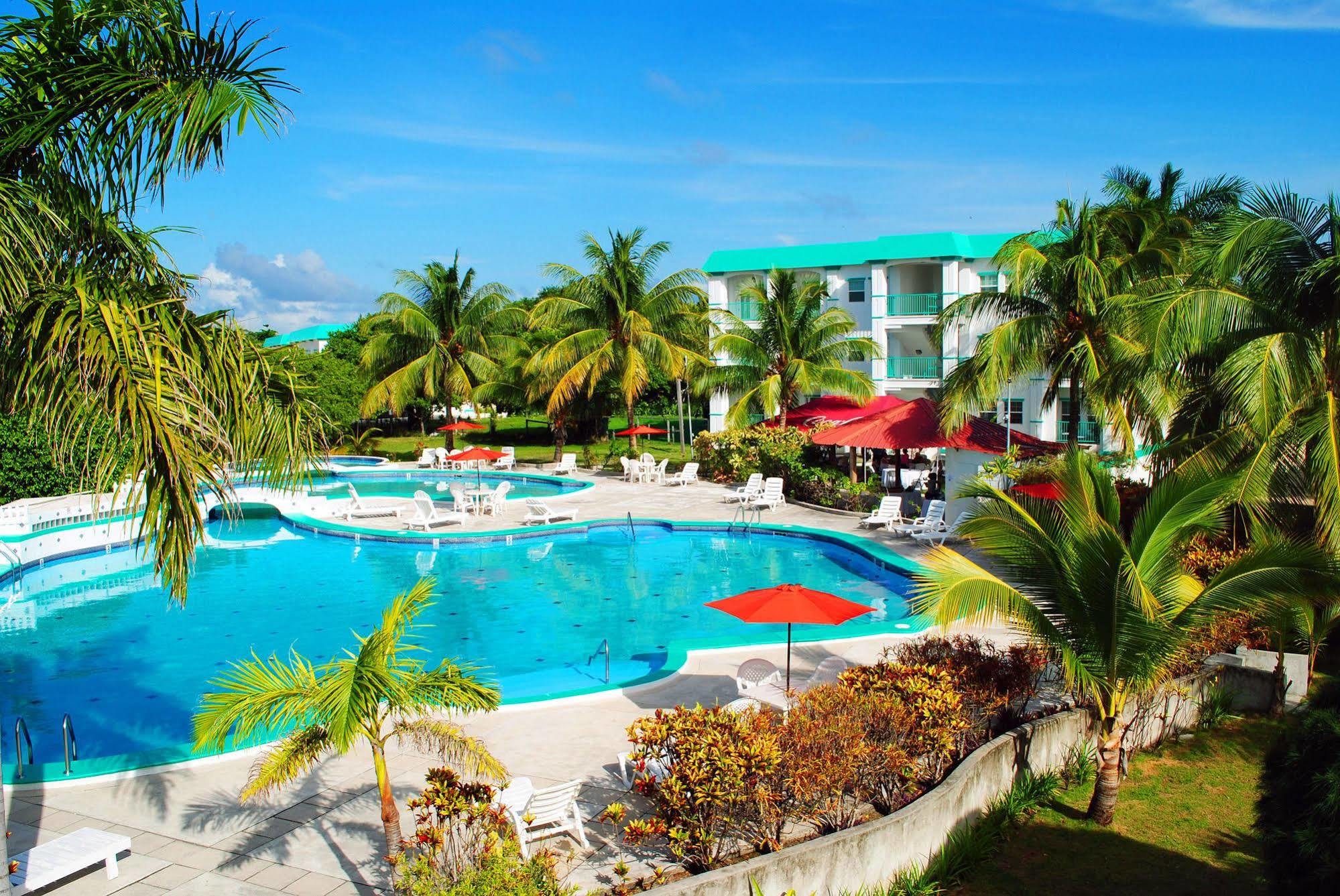 Exotic Caye Beach Resort San Pedro  Buitenkant foto